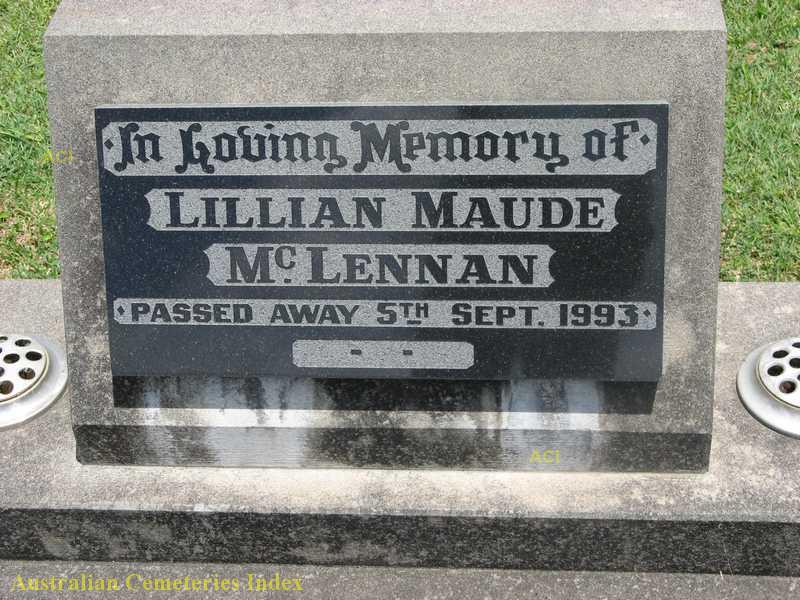 Photo of headstones/Lillian Maude McLennan d1993 hdstn Sth Grafton